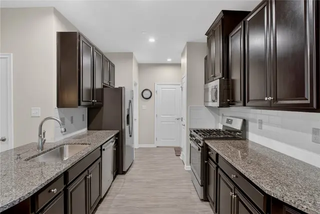 153 Dana Dr gallery image 10