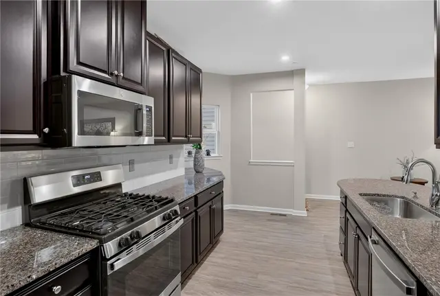 153 Dana Dr gallery image 11