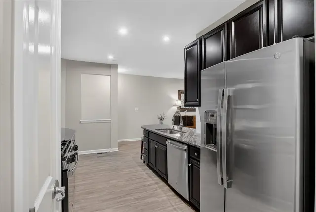 153 Dana Dr gallery image 14
