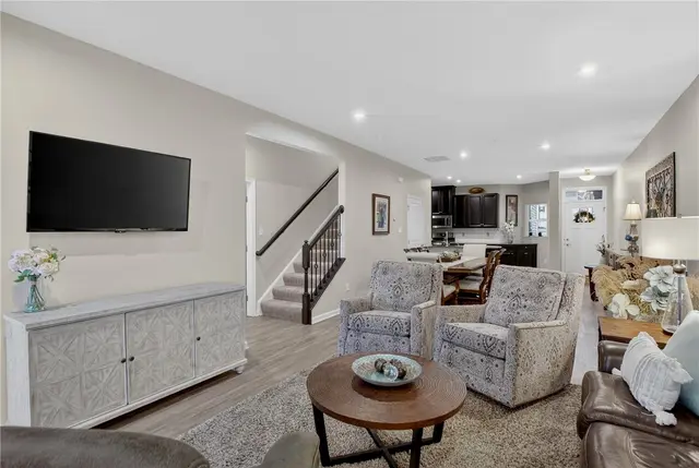 153 Dana Dr gallery image 20