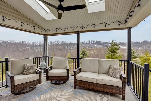 153 Dana Dr gallery image 22