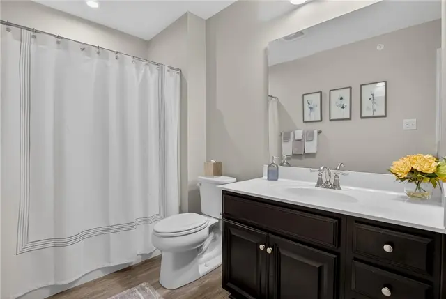 153 Dana Dr gallery image 34