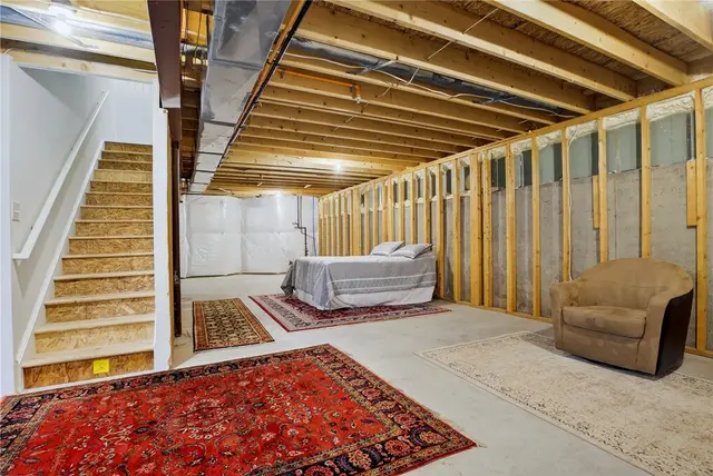 153 Dana Dr gallery image 35