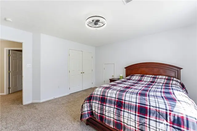 153 Hunter Drive gallery image 17