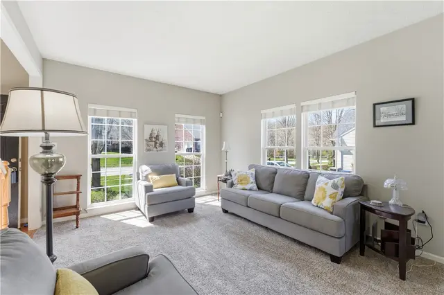 153 Hunter Drive gallery image 19