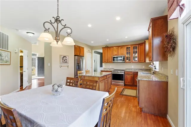 153 Hunter Drive gallery image 32
