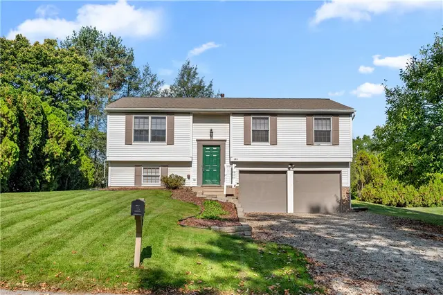 153 Pintail Rd gallery image 8
