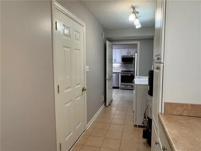 153 Steeplechase Cir gallery image 31