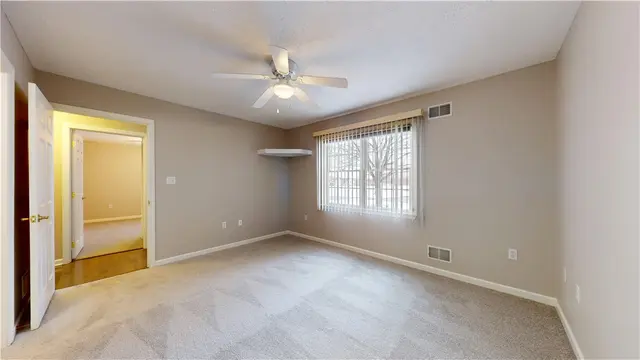 153 Steeplechase Cir gallery image 38