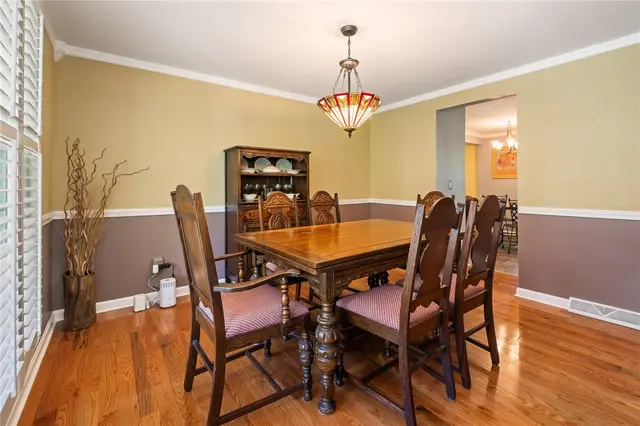 1530 King John Dr gallery image 23