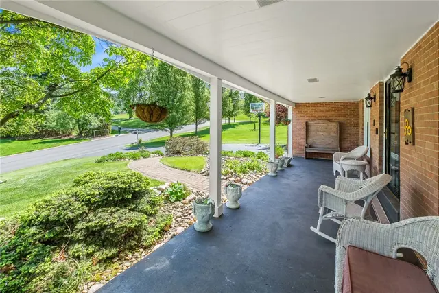 1530 King John Dr gallery image 24