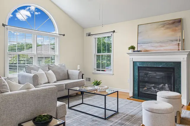 1532 Palmer Way gallery image 4