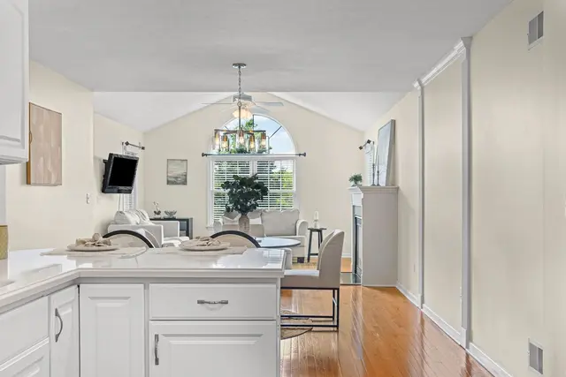 1532 Palmer Way gallery image 23