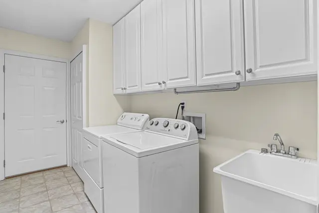 1532 Palmer Way gallery image 33