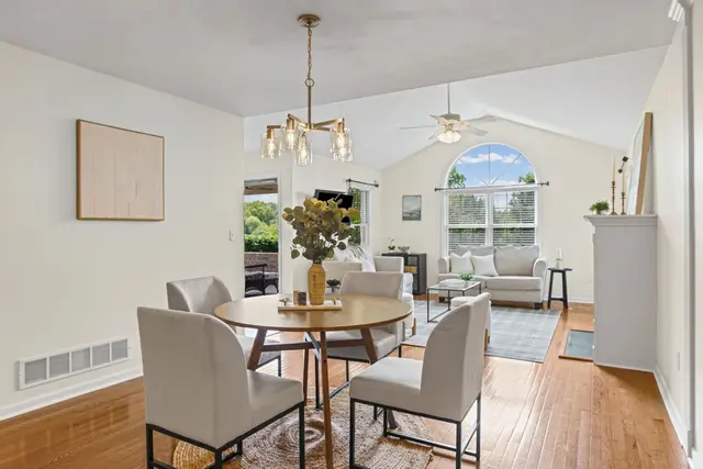 1532 Palmer Way gallery image 34