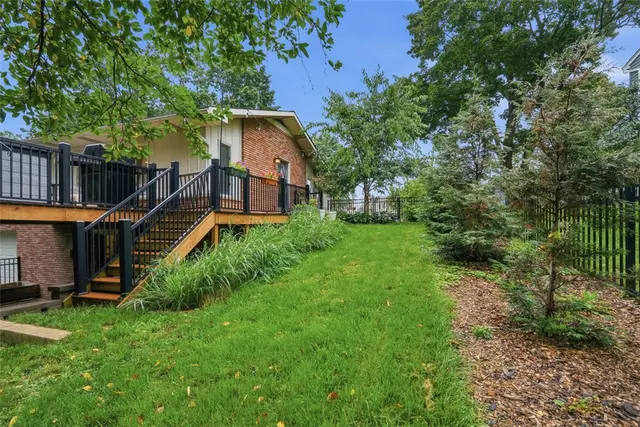 1538 King Charles Dr gallery image 33