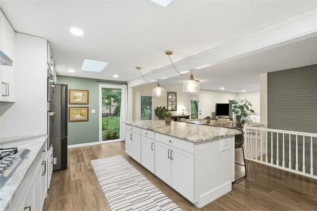 1538 King Charles Dr gallery image 42
