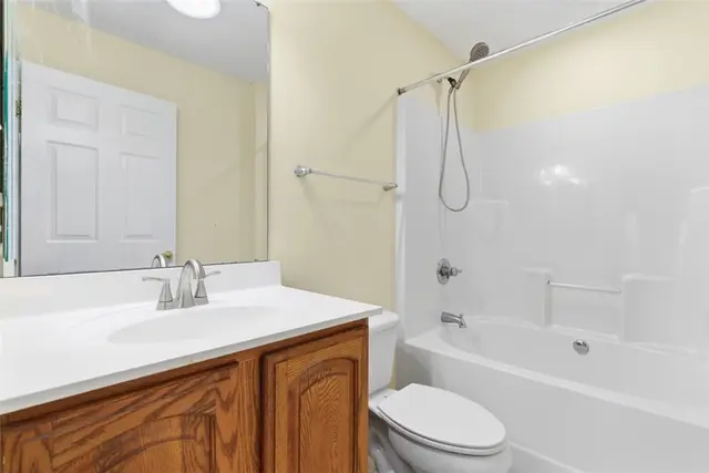 154 Southern Valley Ct gallery image 15