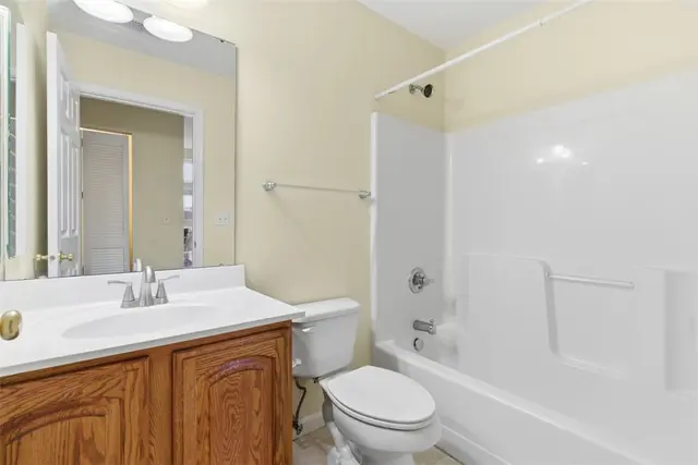 154 Southern Valley Ct gallery image 18