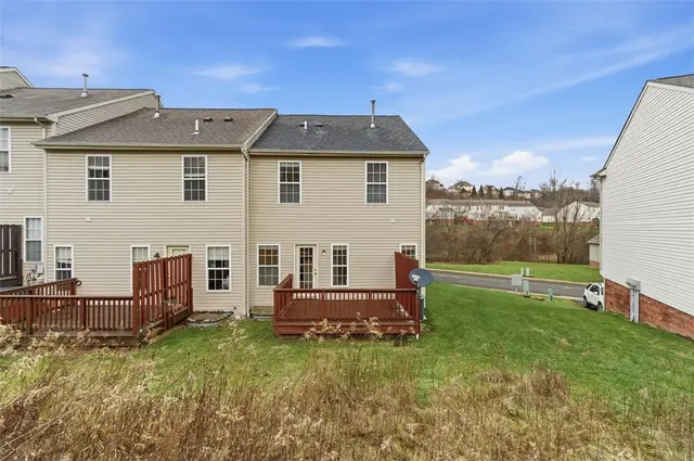 154 Southern Valley Ct gallery image 28