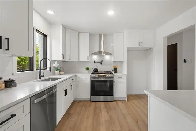 1546 W Ingomar Road gallery image 7