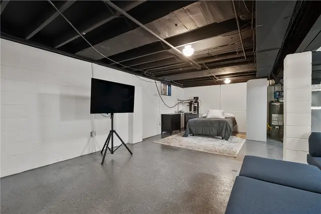 155 Bradley Lane gallery image 19