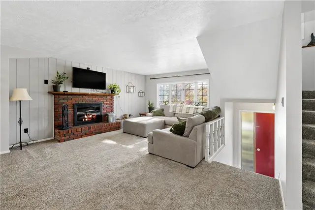 155 BRICKYARD ROAD gallery image 6