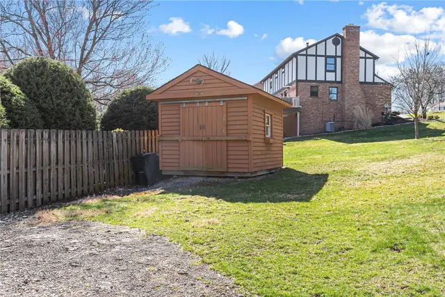 1552 Ingomar Heights Rd gallery image 16