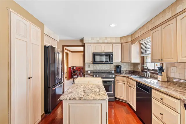 1552 Ingomar Heights Rd gallery image 29