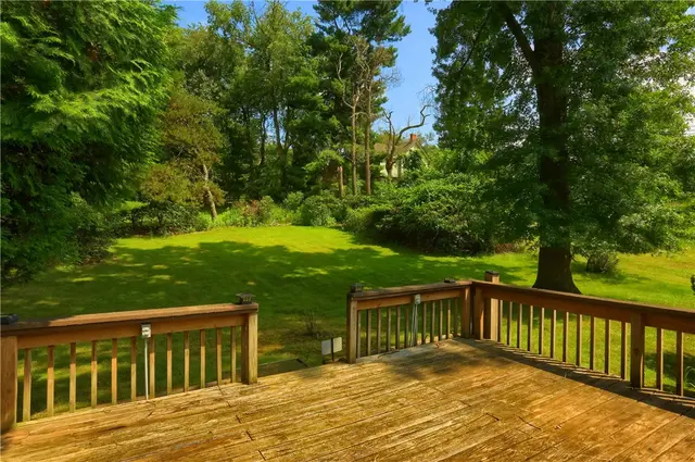 1557 Lenora Dr gallery image 6