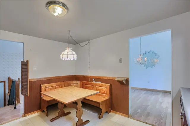 1557 Lenora Dr gallery image 9
