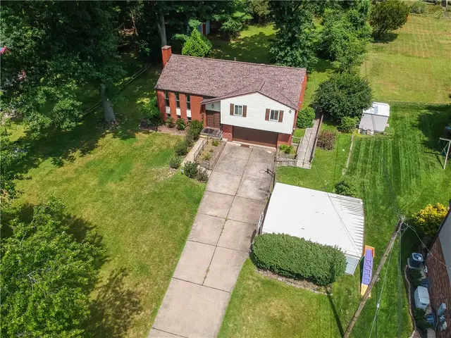 1557 Lenora Dr gallery image 15
