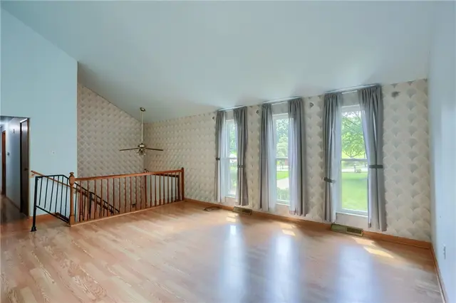 1557 Lenora Dr gallery image 16