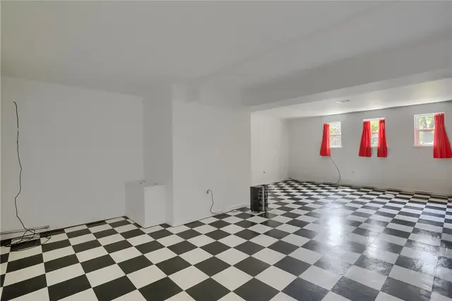 1557 Lenora Dr gallery image 17
