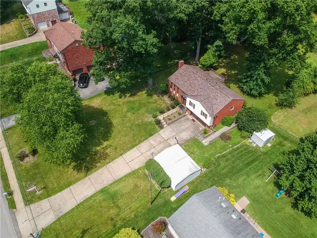 1557 Lenora Dr gallery image 23