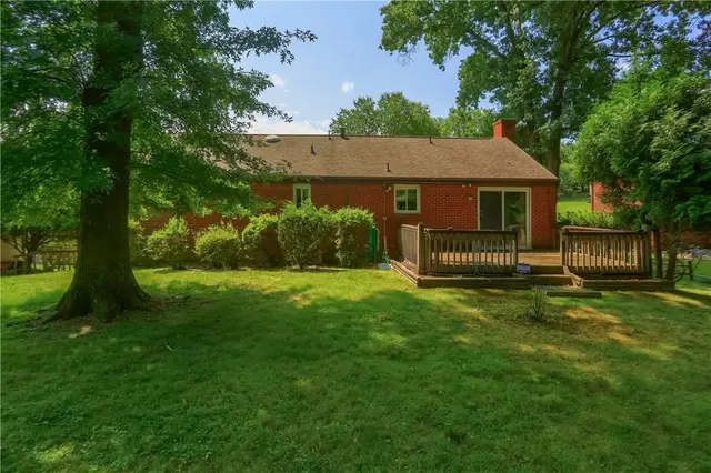1557 Lenora Dr gallery image 26