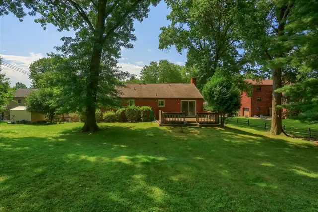 1557 Lenora Dr gallery image 30