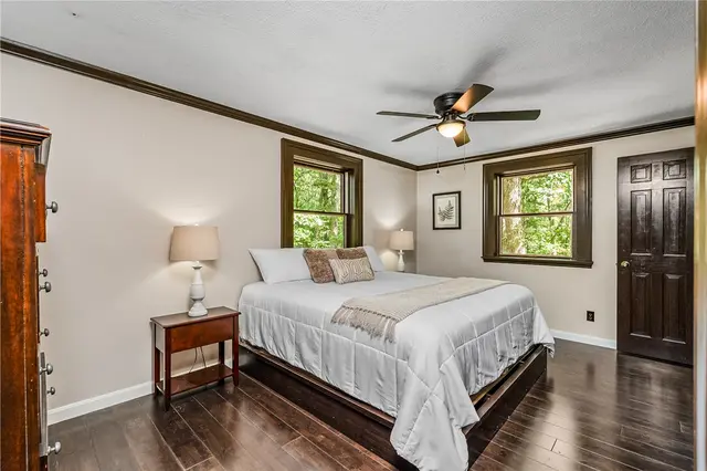 1558 Garvin Road gallery image 12
