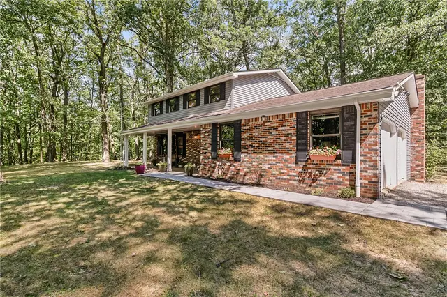 1558 Garvin Road gallery image 21
