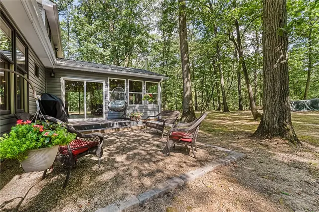 1558 Garvin Road gallery image 35
