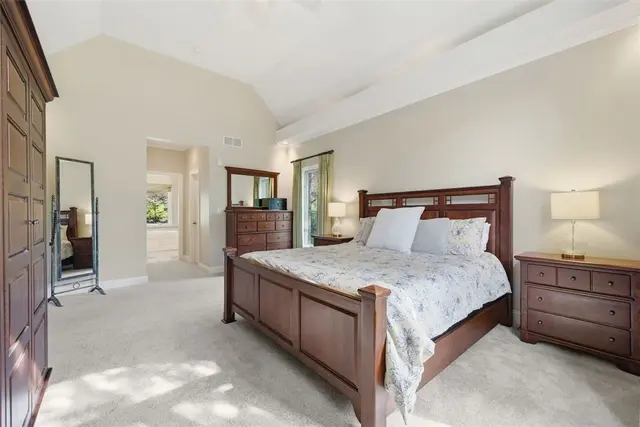 1560 Barrington Drive gallery image 24