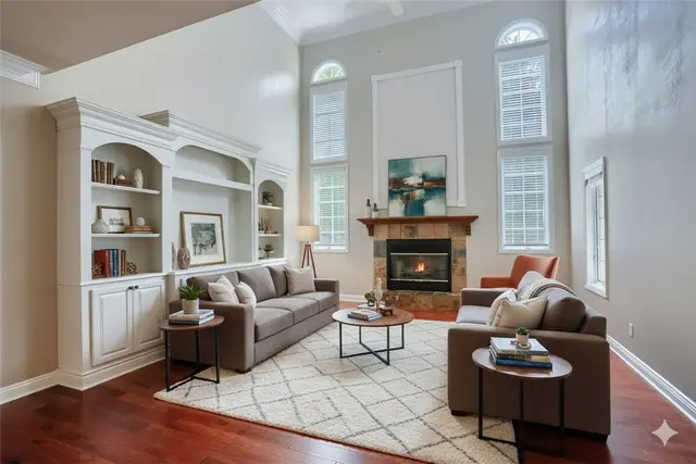 1561 Barrington Drive gallery image 18