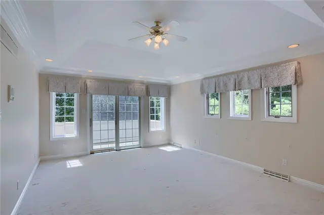 1561 Barrington Drive gallery image 25