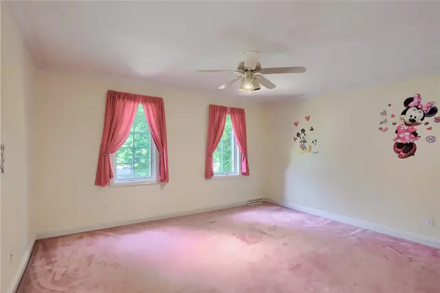 1561 Barrington Drive gallery image 31
