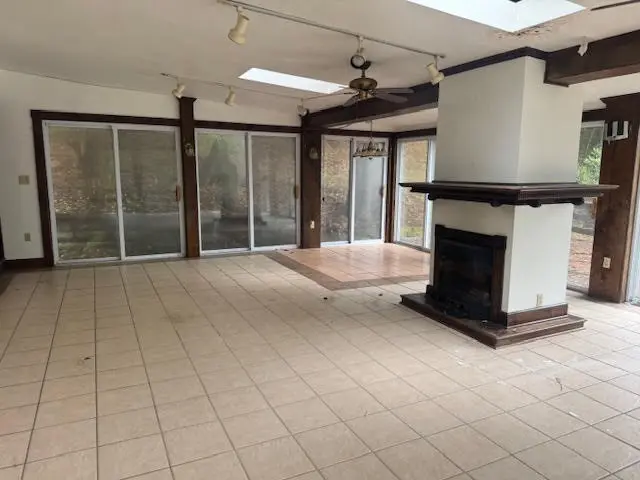 1564 Goldbaugh Ln gallery image 8