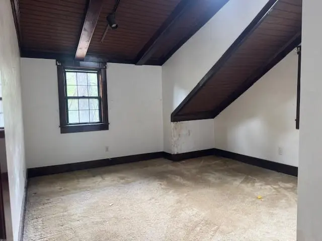 1564 Goldbaugh Ln gallery image 16