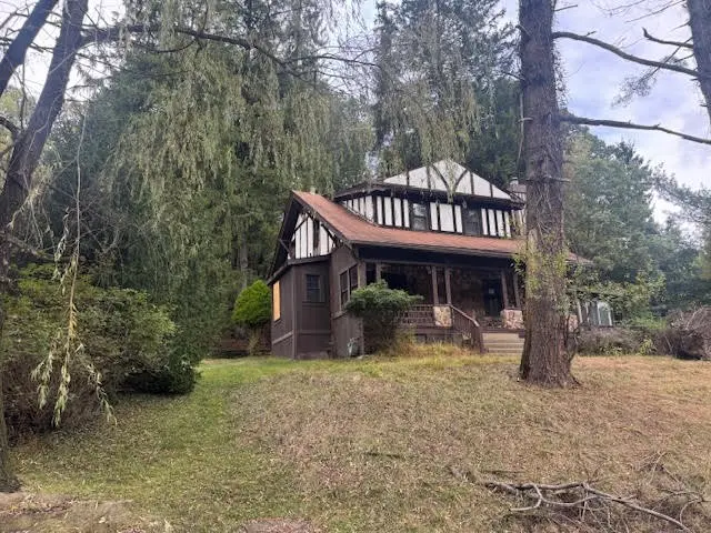 1564 Goldbaugh Ln gallery image 18