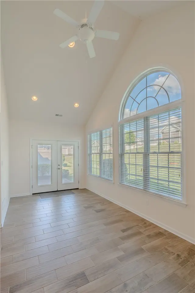 157 Independence Way gallery image 24