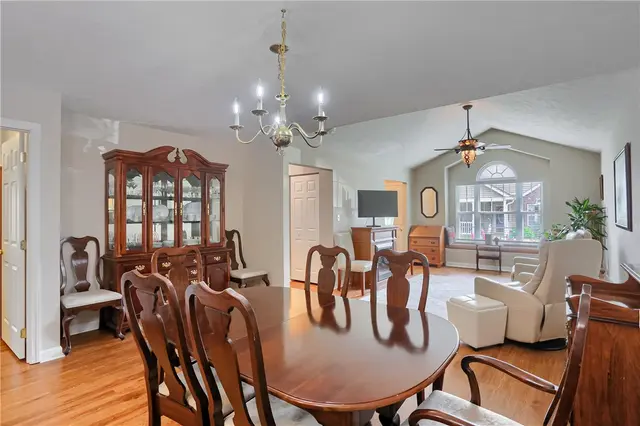 157 Rana Lane gallery image 3