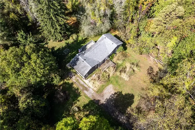 1572 Panno Ln gallery image 13